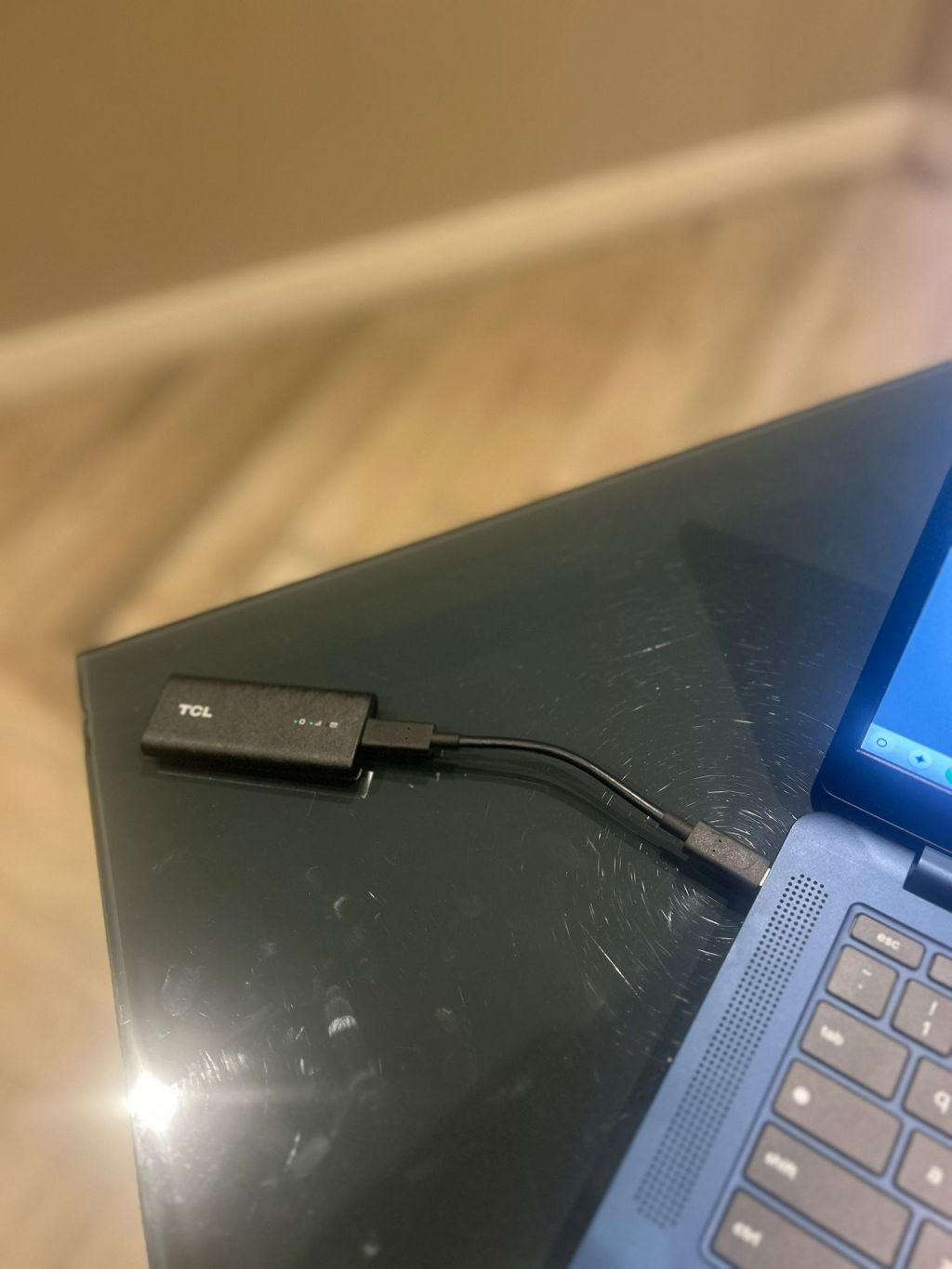 Top Ways to Stay Connected While Traveling with&nbsp;Chromebooks